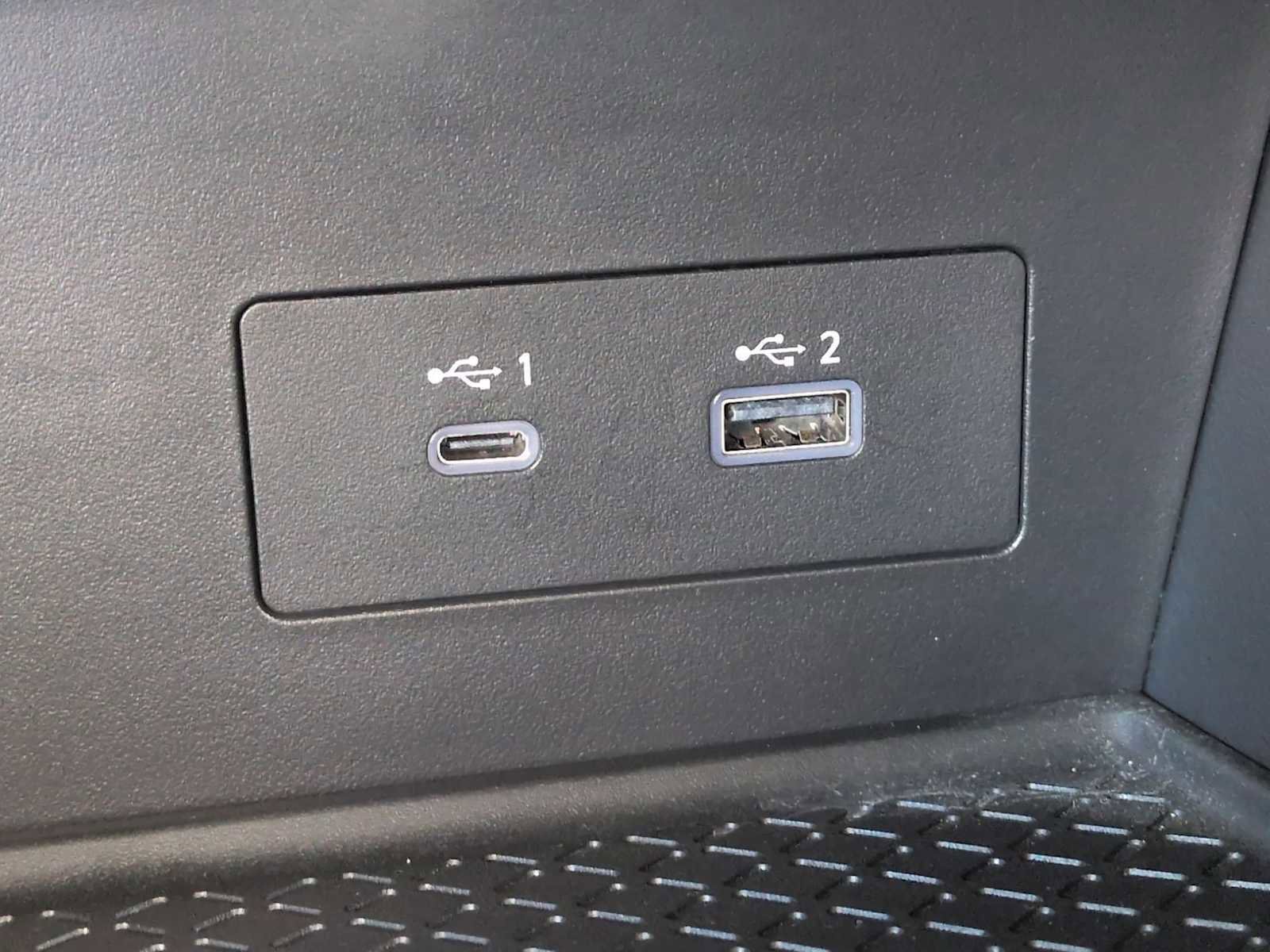 Used 2022 Nissan Pathfinder SL image 32