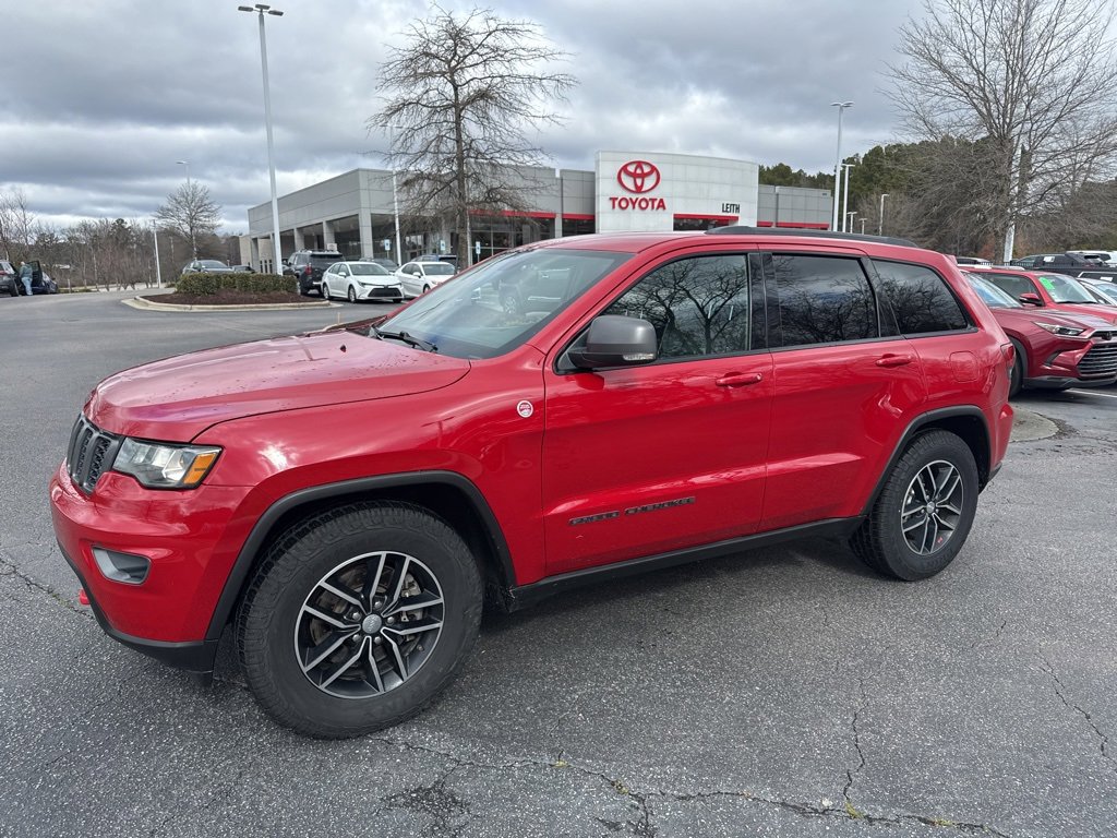 Used 2017 Jeep Grand Cherokee Trailhawk image 1
