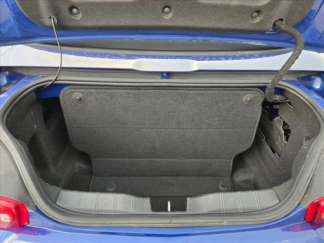 Used 2020 Chevrolet Camaro LT RWD image 6