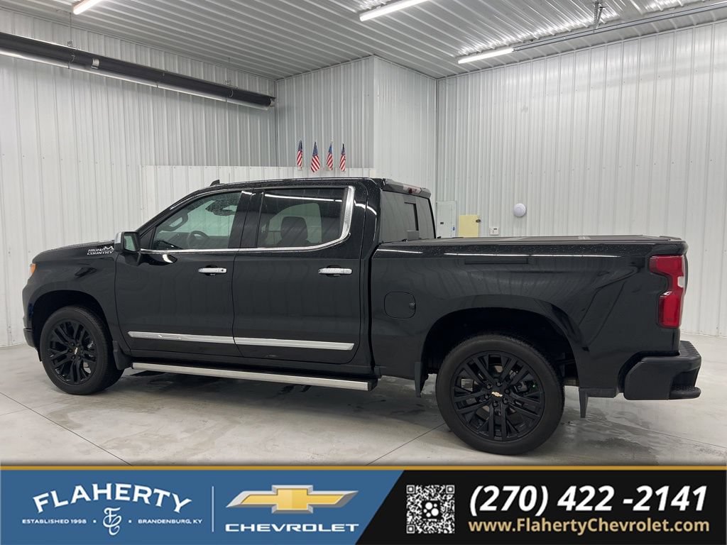 Used 2025 Chevrolet Silverado 1500 High Country AWD/4WD image 5