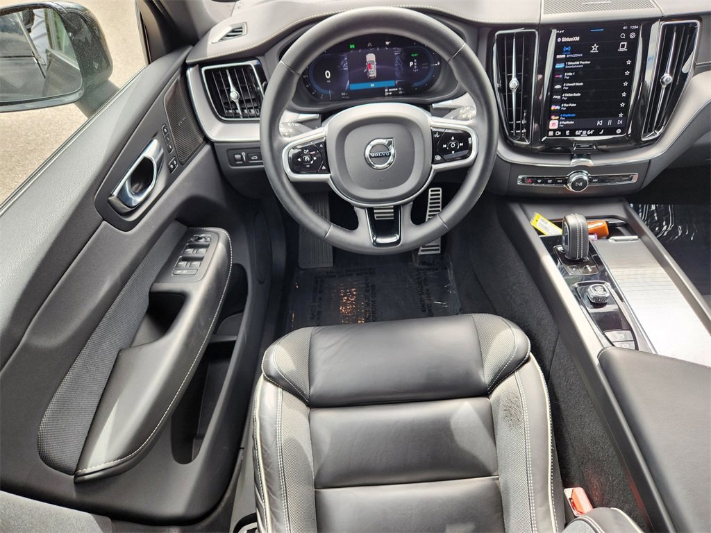 Used 2022 Volvo XC60 T8 R-Design w/ Advanced Package image 29