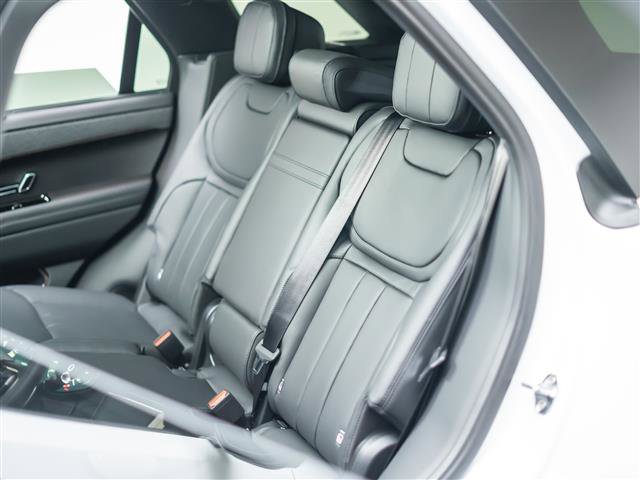 Used 2025 Land Rover Range Rover Sport Dynamic SE AWD/4WD image 18