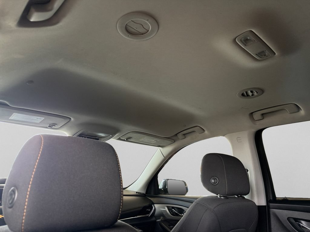 Used 2020 Chevrolet Traverse LS FWD image 3