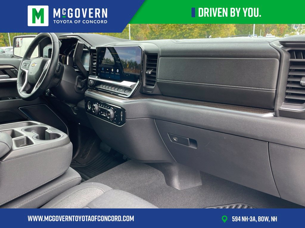 Used 2023 Chevrolet Silverado 1500 LT AWD/4WD image 28