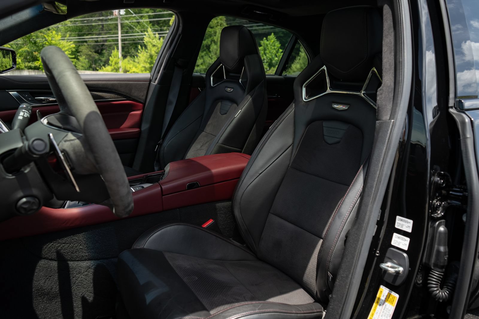 Used 2018 Cadillac CTS V RWD image 35