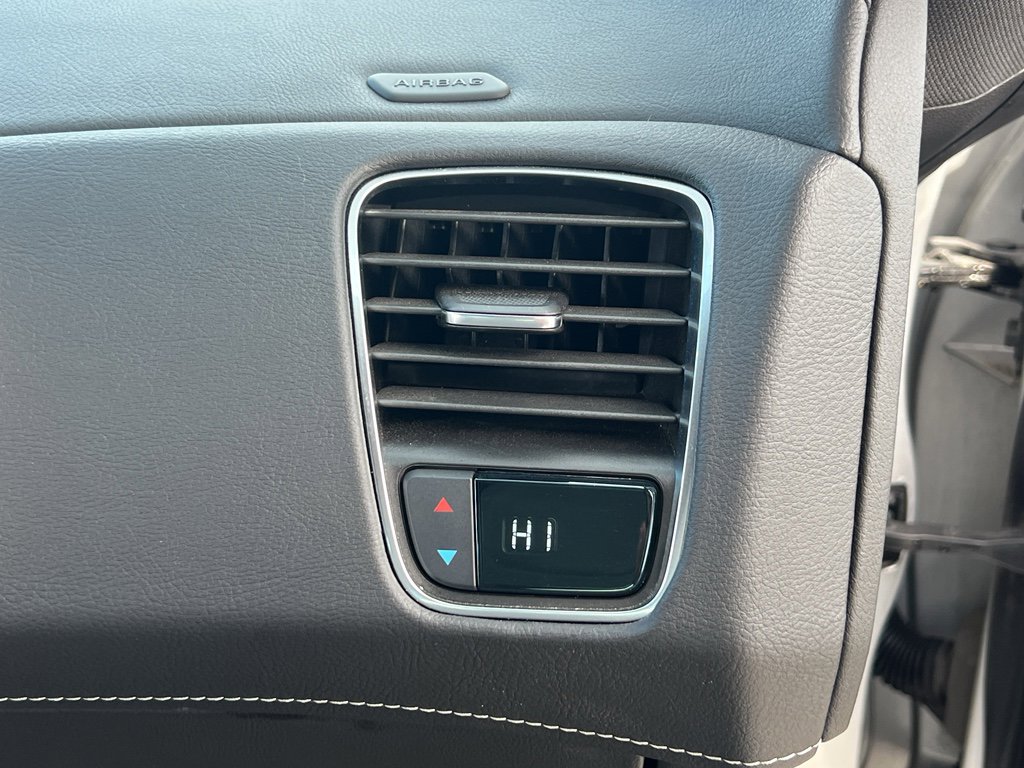 Used 2014 Chevrolet Corvette Stingray Coupe w/ Battery Protection Package image 27