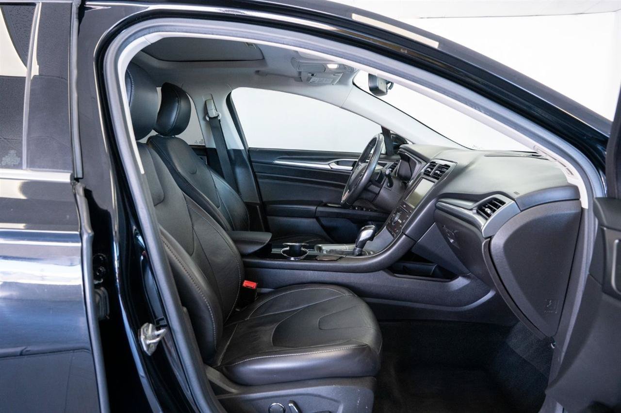 Used 2016 Ford Fusion Titanium FWD image 20