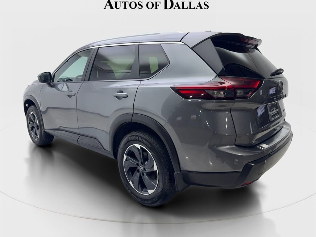 Used 2024 Nissan Rogue SV w/ SV Premium Package image 9