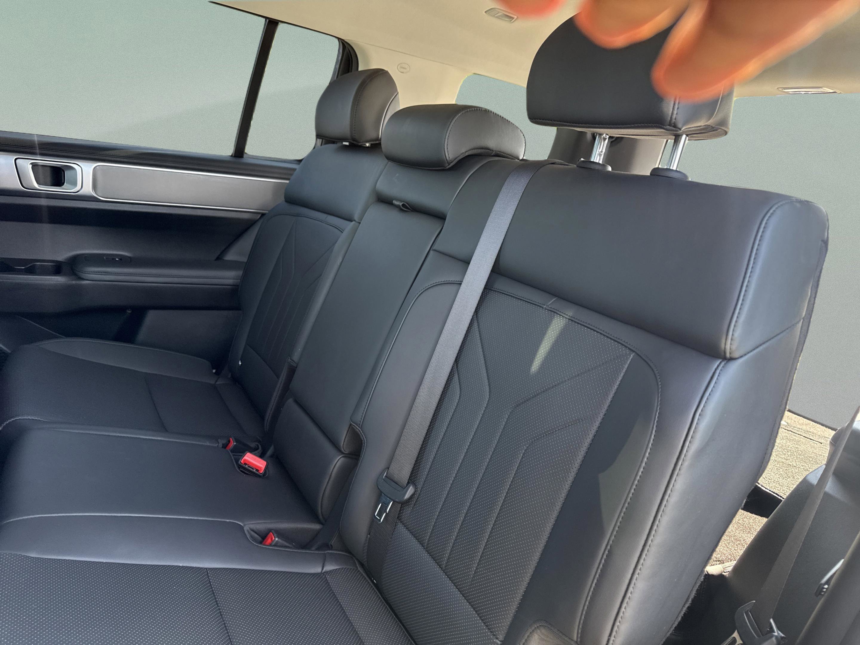 Used 2024 Hyundai Santa Fe SEL image 28