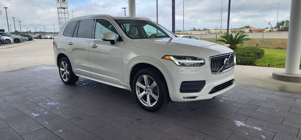 Used 2021 Volvo XC90 T5 Momentum image 4
