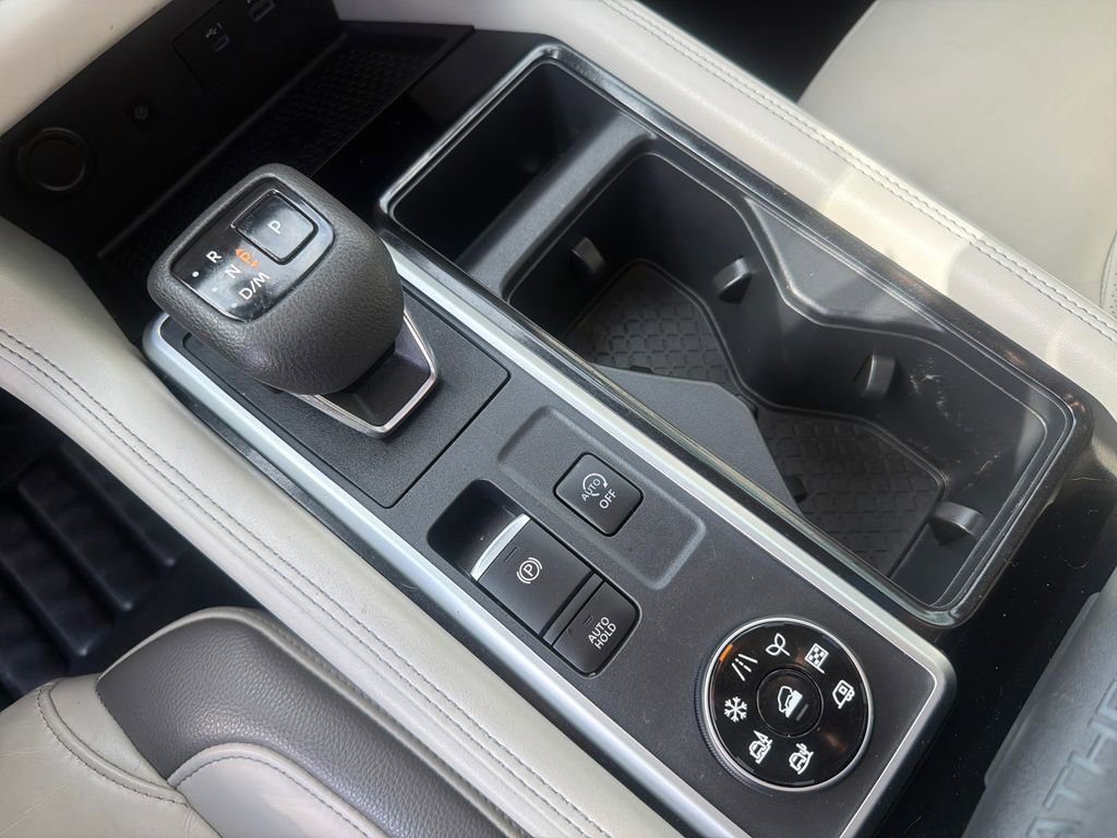 Used 2022 Nissan Pathfinder Platinum w/ Cargo Package image 43