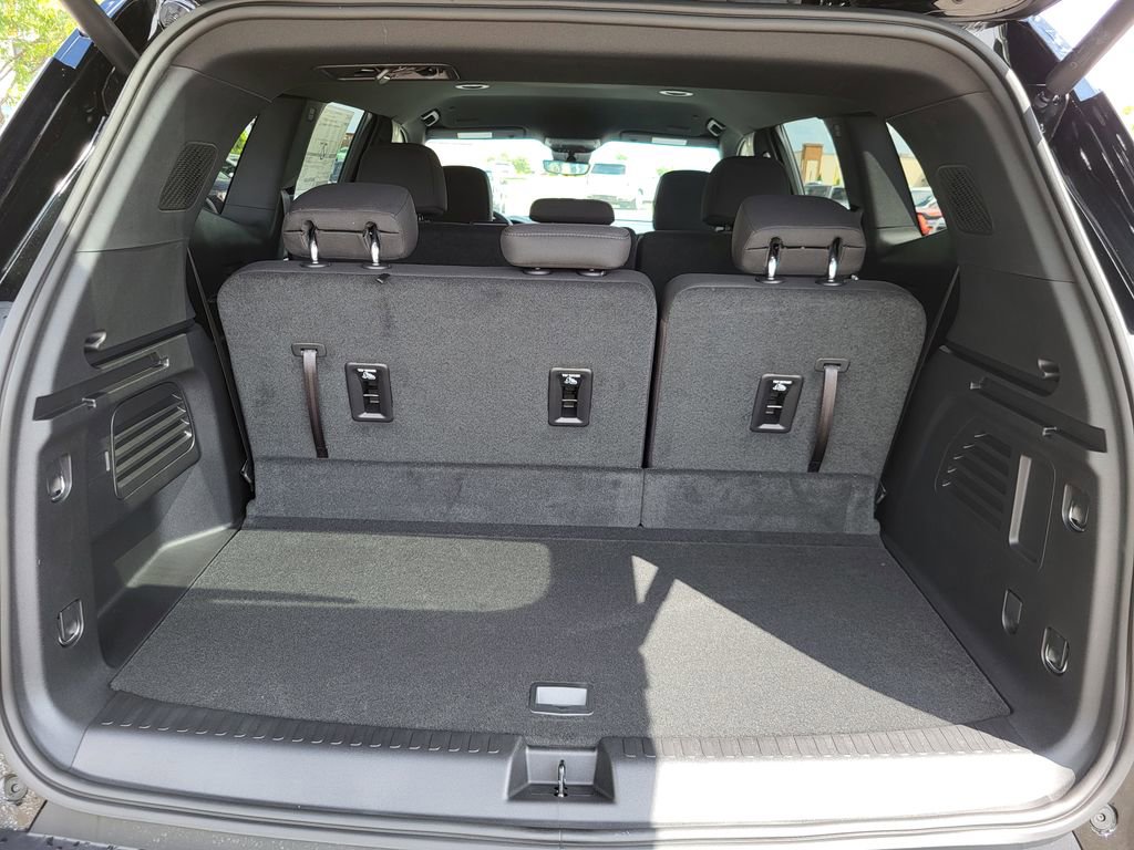 New 2026 GMC Acadia Elevation AWD/4WD image 9