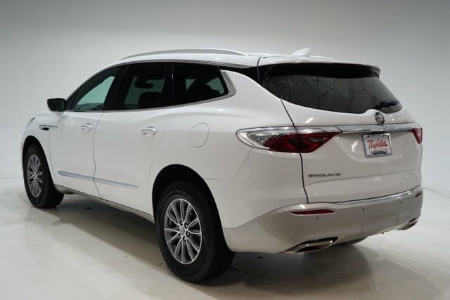 Used 2024 Buick Enclave Premium image 6