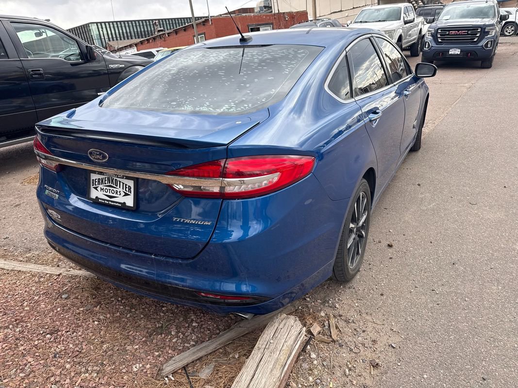 Used 2017 Ford Fusion Energi Titanium FWD image 7
