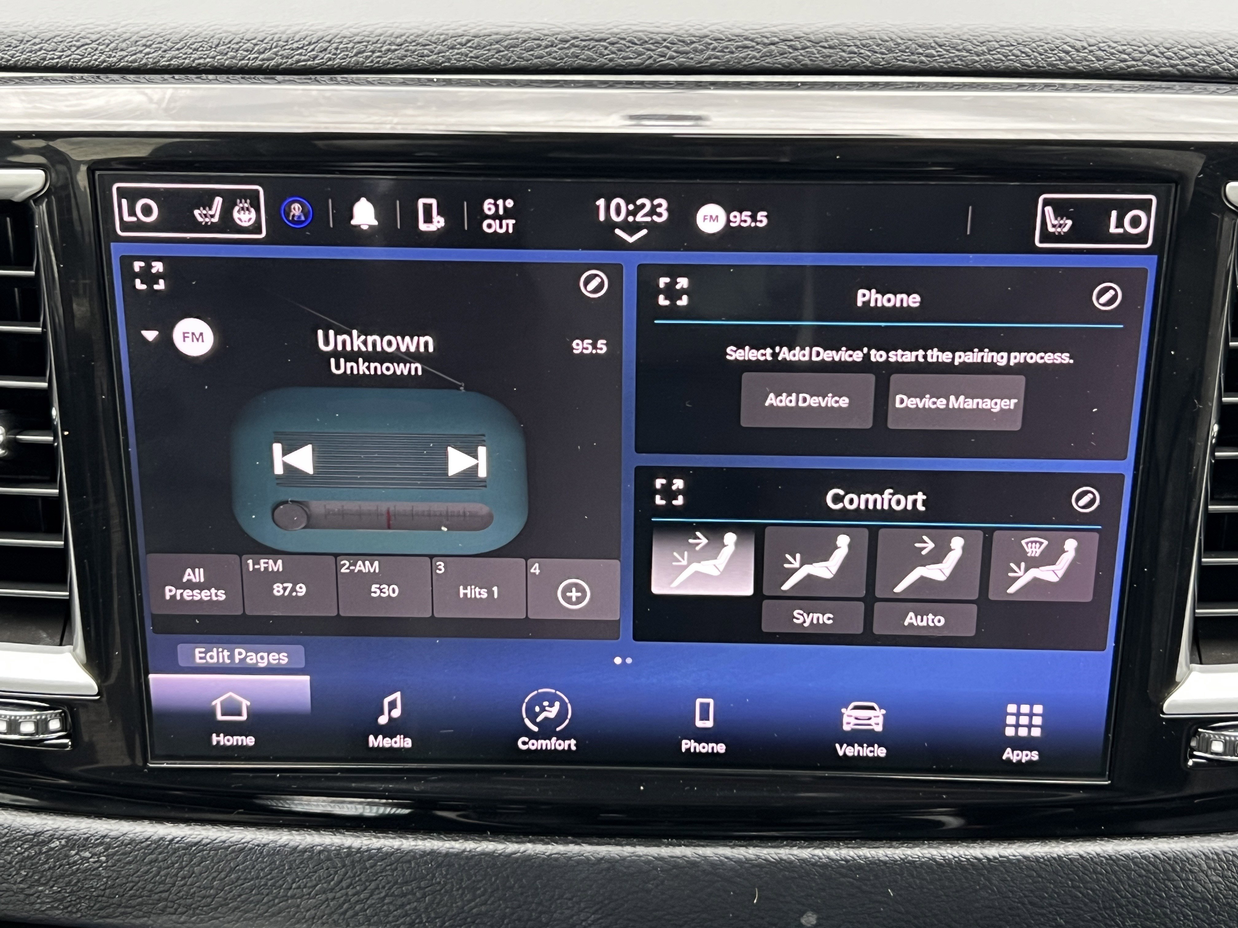 Used 2022 Chrysler Pacifica Touring-L FWD image 11