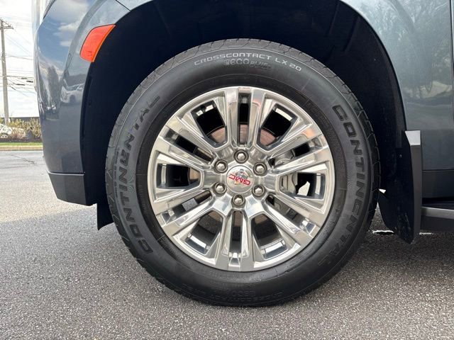 Used 2021 GMC Yukon Denali w/ Advanced Technology Package image 14