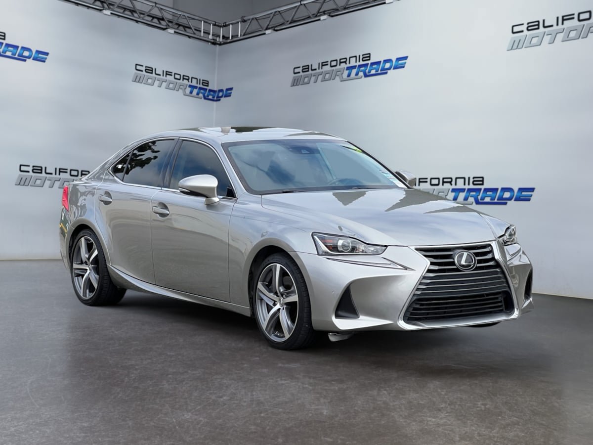 Used 2020 Lexus IS 300 w/ Navigation Package RWD image 3