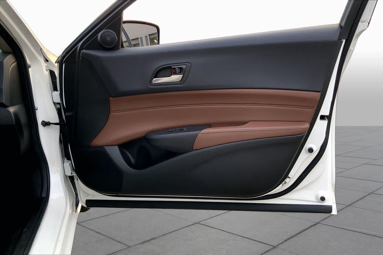 Used 2022 Acura ILX w/ Premium Package FWD image 22