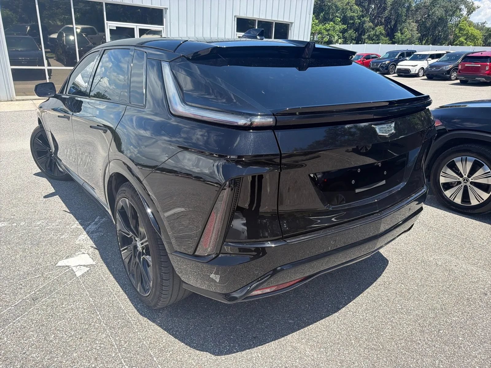 Used 2024 Cadillac Lyriq Tech RWD image 9