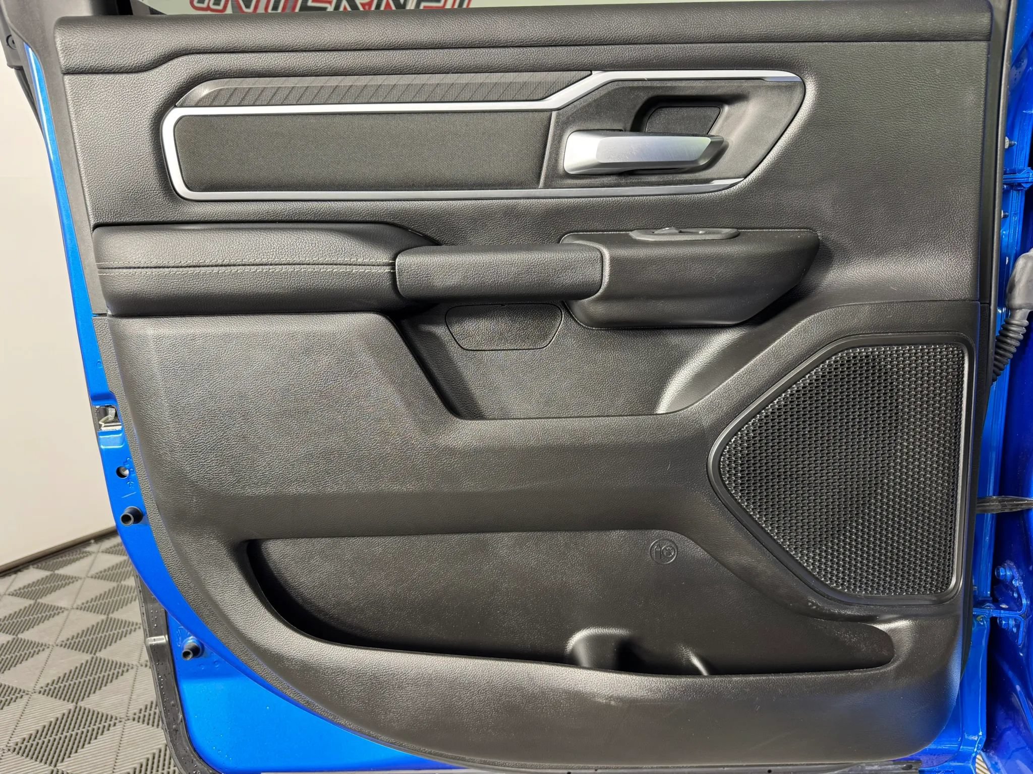 Used 2025 RAM 1500 Big Horn AWD/4WD image 39
