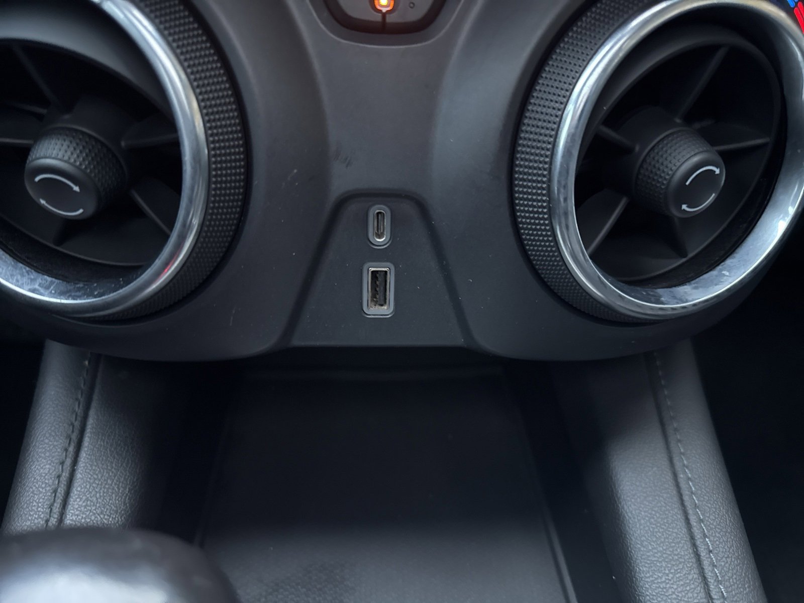 Used 2019 Chevrolet Blazer LT w/ Sun and Wheels Package image 26