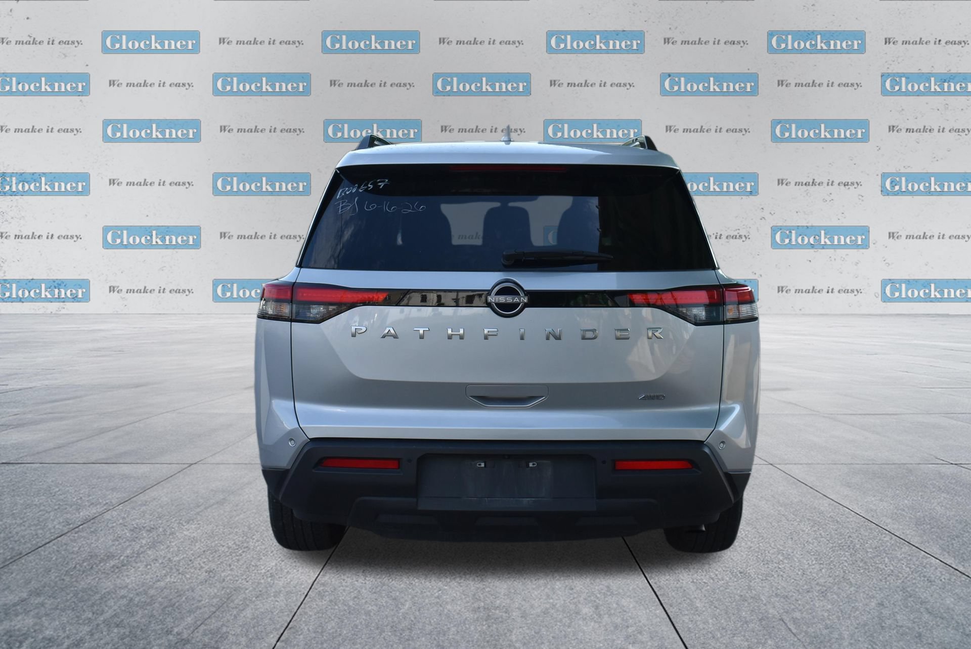 Used 2025 Nissan Pathfinder SV AWD/4WD image 7
