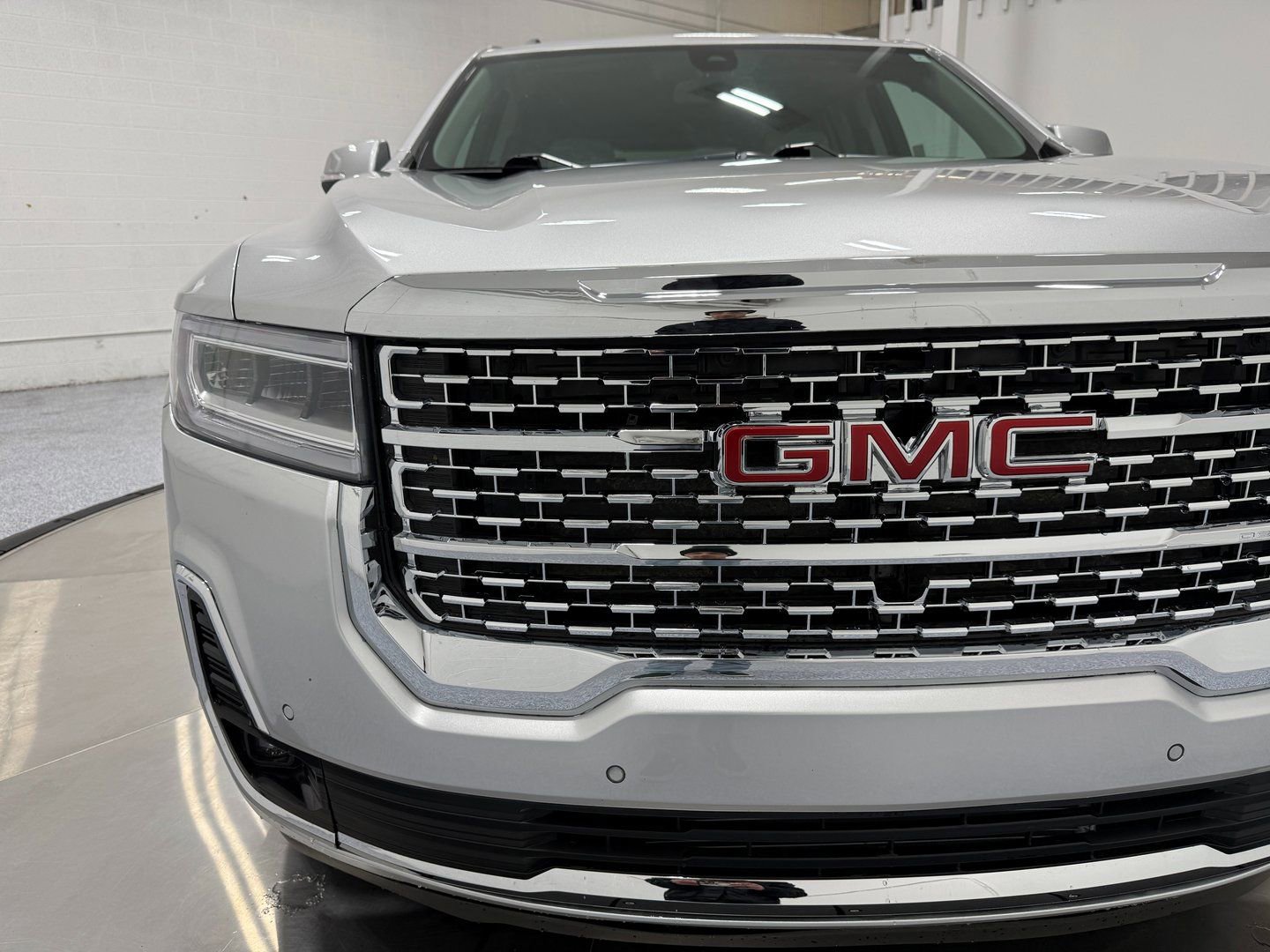 Used 2020 GMC Acadia SLT w/ LPO, Cargo Package image 55