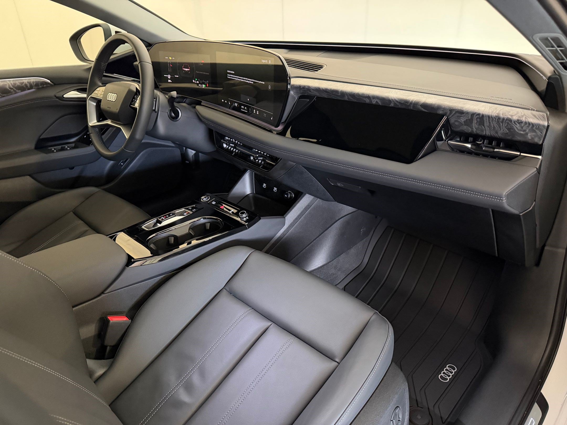 Certified 2025 Audi A6 e-tron Premium w/ Ultra Package RWD image 31