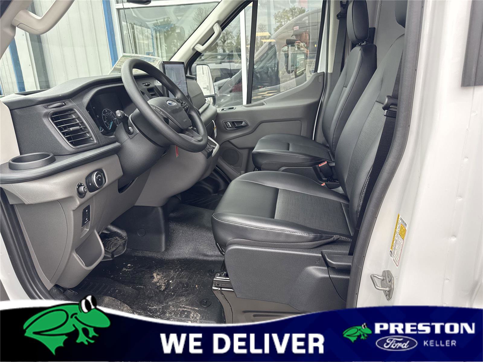 New 2025 Ford Transit 250 148 Medium Roof w/ Load Area Protection Package image 13