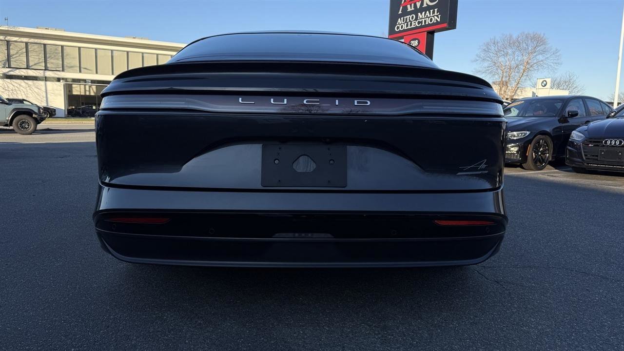 Used 2024 Lucid Air Touring image 22