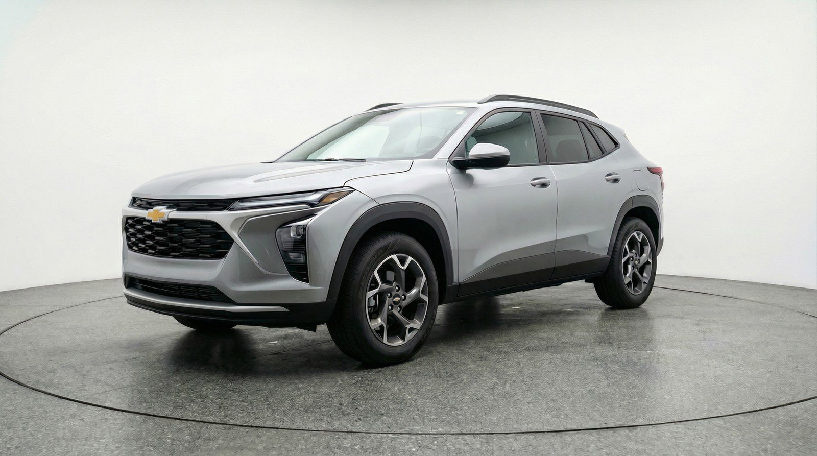 Used 2025 Chevrolet Trax LT image 3