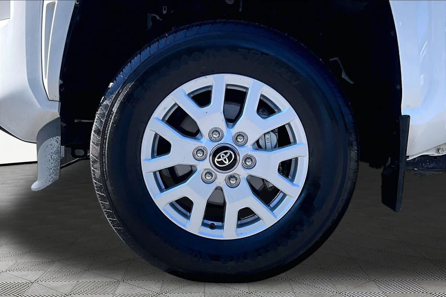 Used 2024 Toyota Tacoma SR w/ SR Upgrade Package RWD image 11
