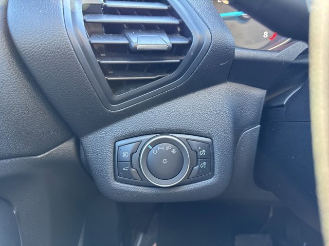 Used 2019 Ford Escape SEL image 16