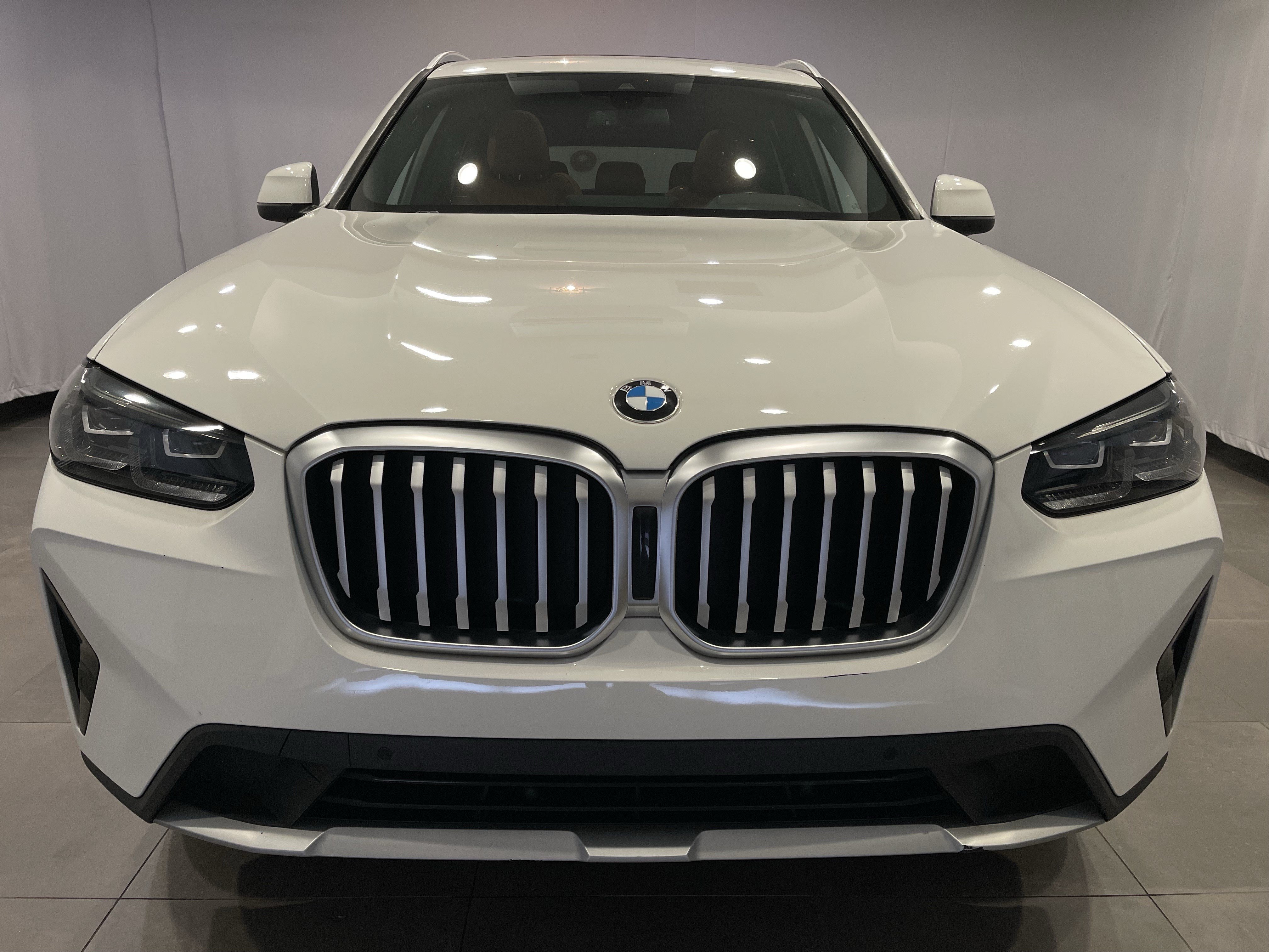 Used 2022 BMW X3 xDrive30i w/ Premium Package 2 AWD/4WD image 2