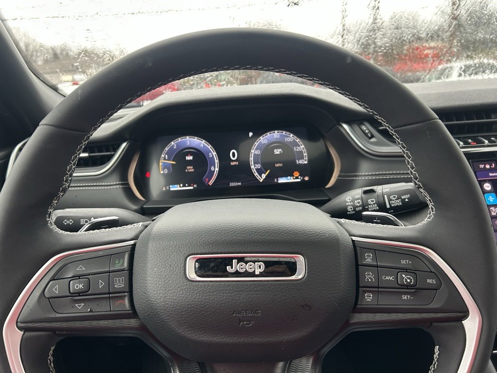 Used 2025 Jeep Grand Cherokee L Laredo w/ Luxury Tech Group I image 18