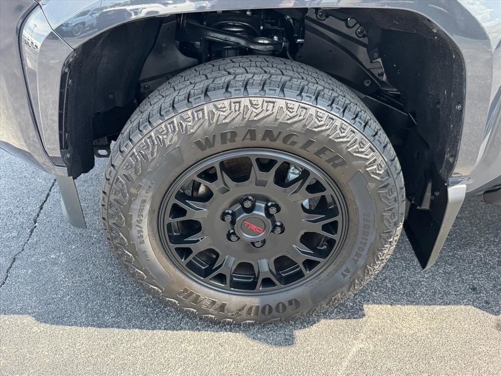 Used 2026 Toyota Tacoma SR5 AWD/4WD image 19