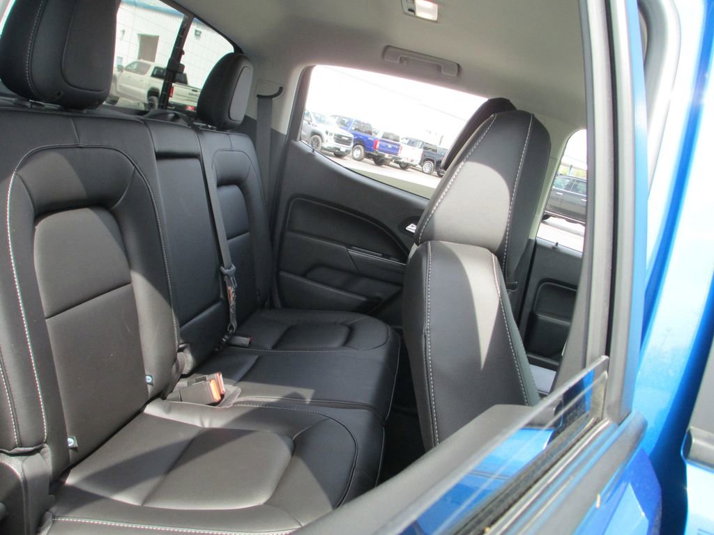 Used 2022 Chevrolet Colorado LT w/ Luxury Package image 19