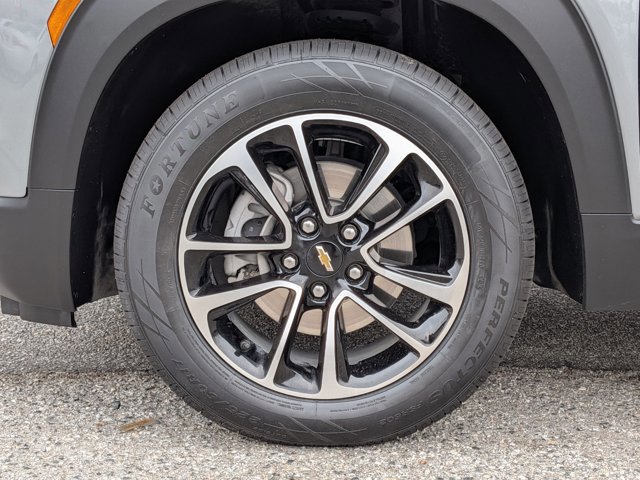 Used 2024 Chevrolet TrailBlazer LT FWD image 22