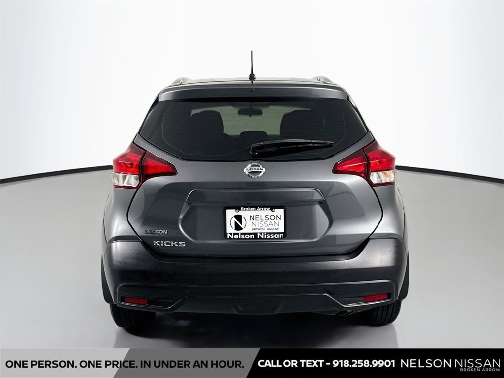 Used 2019 Nissan Kicks S FWD image 6
