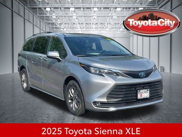 Certified 2025 Toyota Sienna XLE FWD 360° Tour