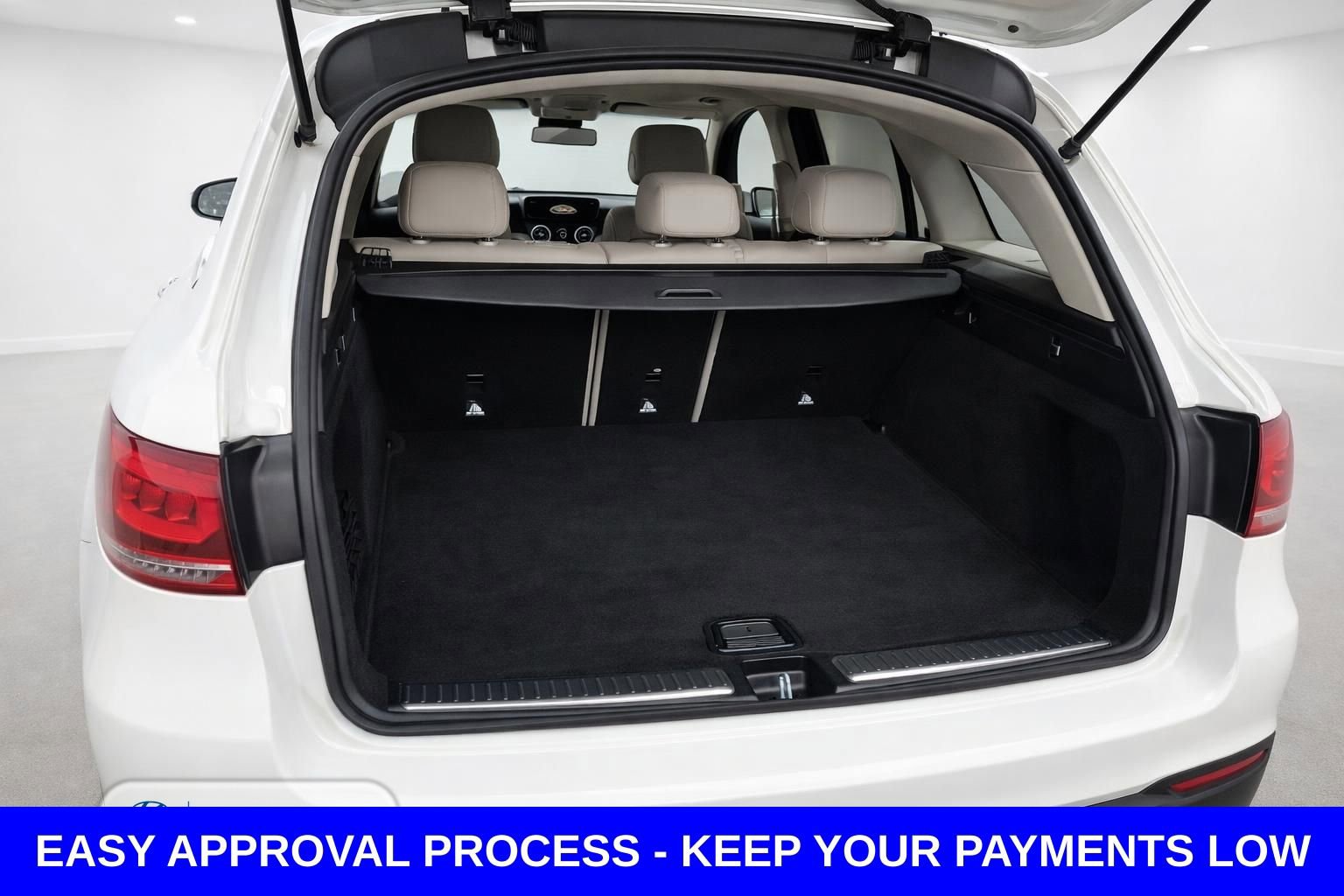 Used 2020 Mercedes-Benz GLC 300 4MATIC image 13