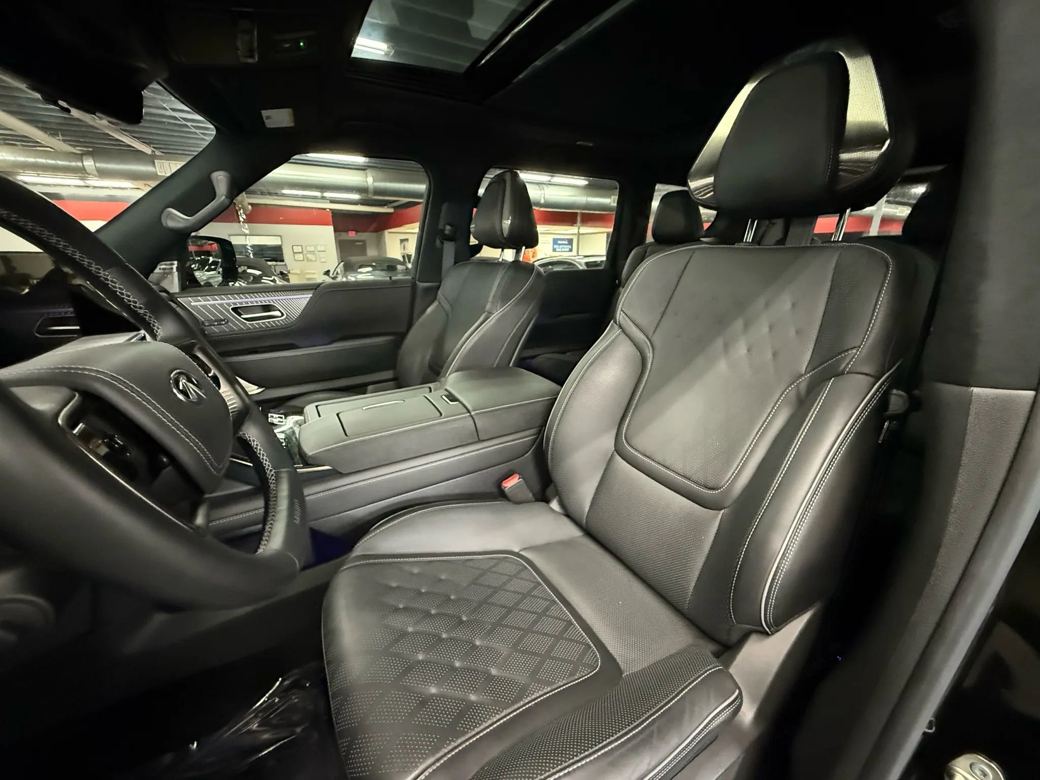 Used 2025 INFINITI QX80 Autograph w/ Premium Cargo Package image 11