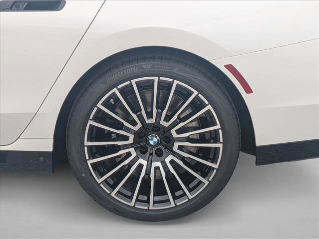 New 2026 BMW 760i xDrive AWD/4WD image 9