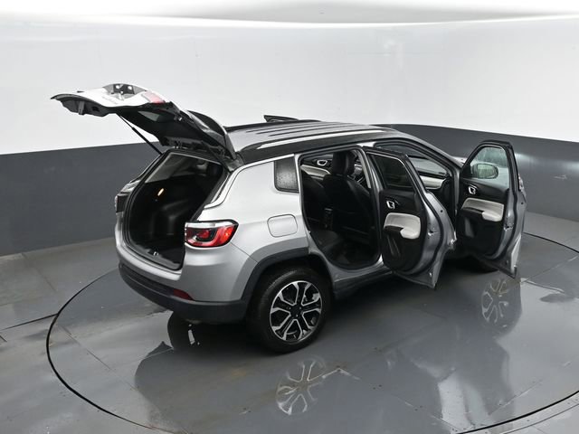 Used 2022 Jeep Compass Limited AWD/4WD image 28