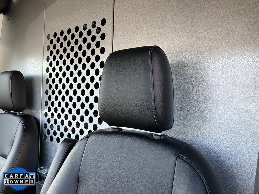 Used 2022 Ford E-Transit 148 High Roof Extended w/ Load Area Protection Package image 21