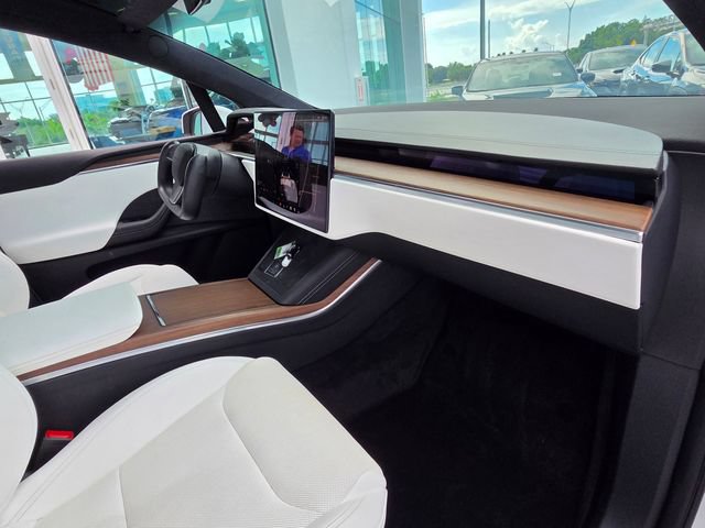 Used 2022 Tesla Model X AWD/4WD image 24