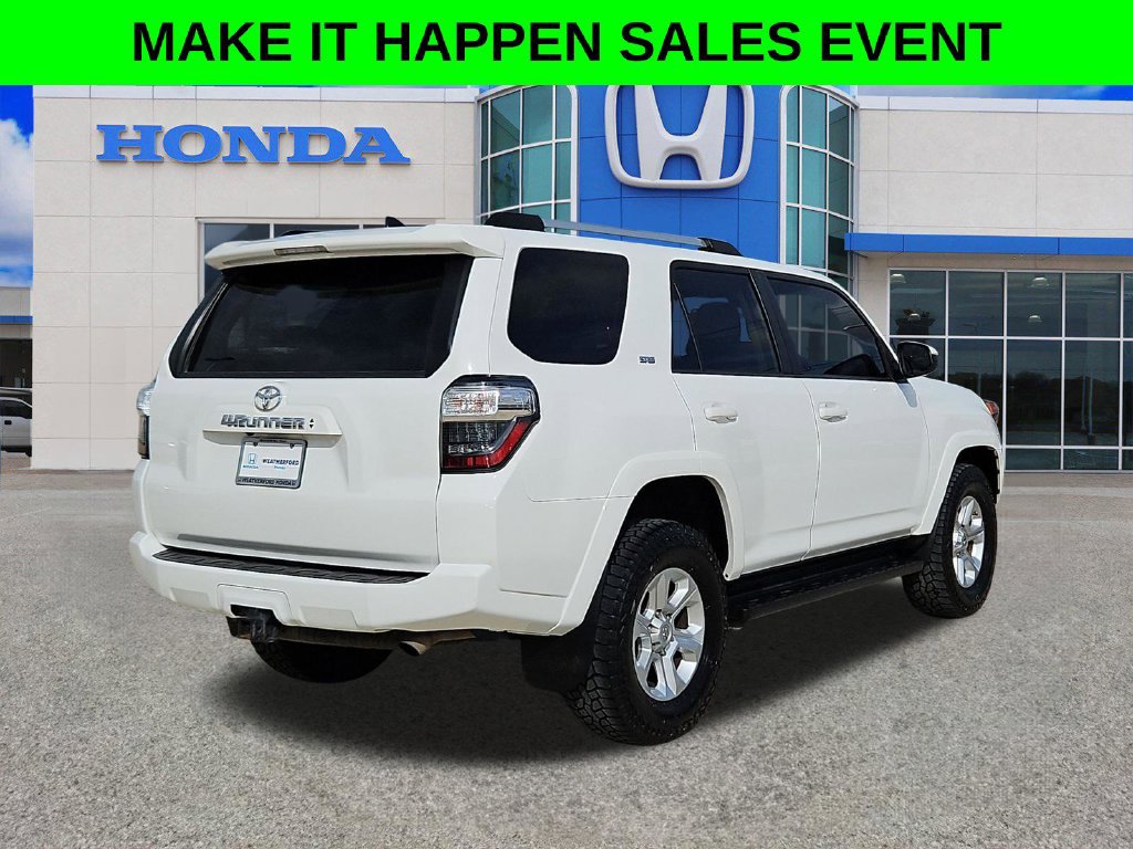 Used 2021 Toyota 4Runner SR5 AWD/4WD image 3