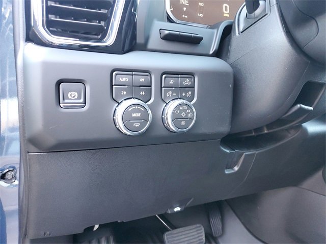 New 2026 GMC Sierra 2500 Denali w/ Denali Reserve Package image 13