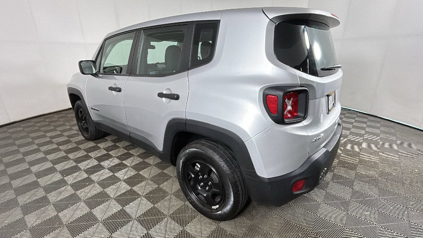 Used 2021 Jeep Renegade Sport AWD/4WD image 6
