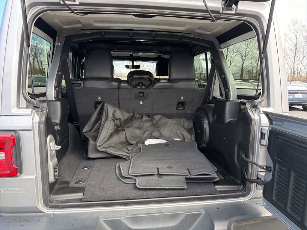 Used 2021 Jeep Wrangler Unlimited Sahara image 20